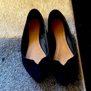 Ballerina black number 8.